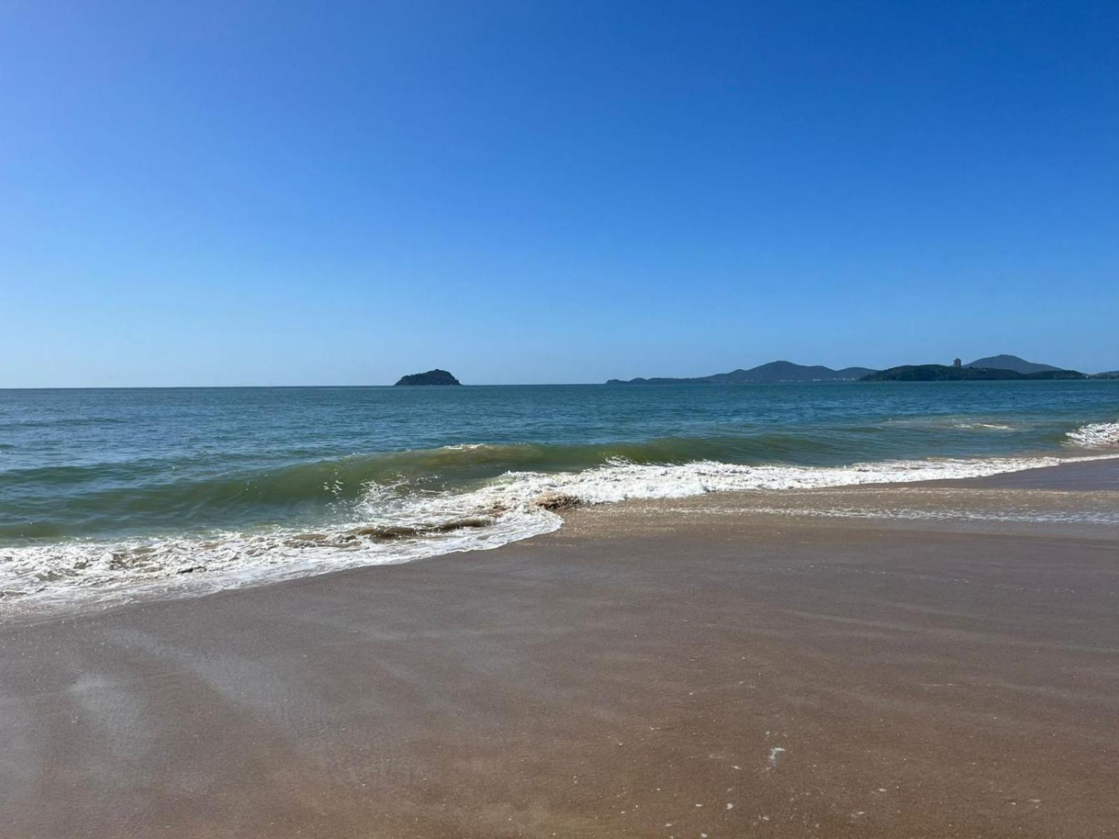 Ape Estilo Resort C/ Pe Na Areia E Vista Mar, Proximo Ao Beto Carrero Piçarras 外观 照片